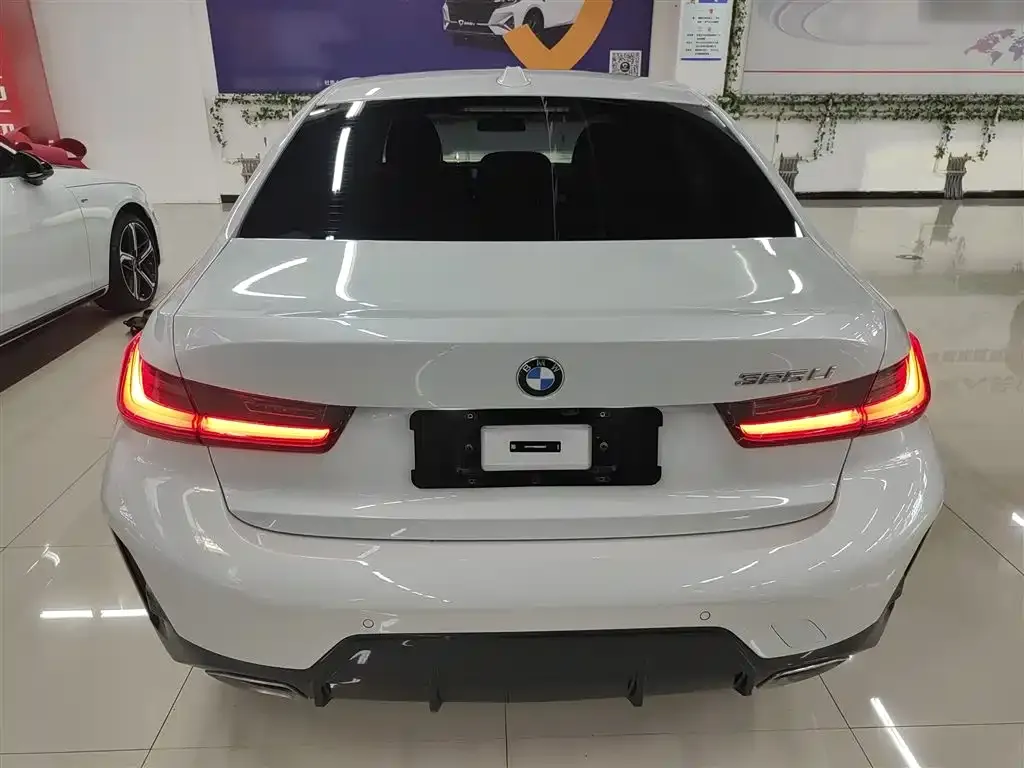 BMW 3 Series 2024 из CN, фото 7