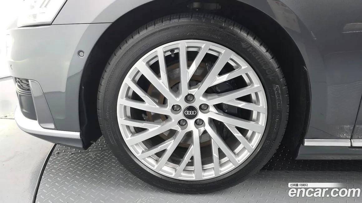 Audi A8 2021 из KR, фото 6