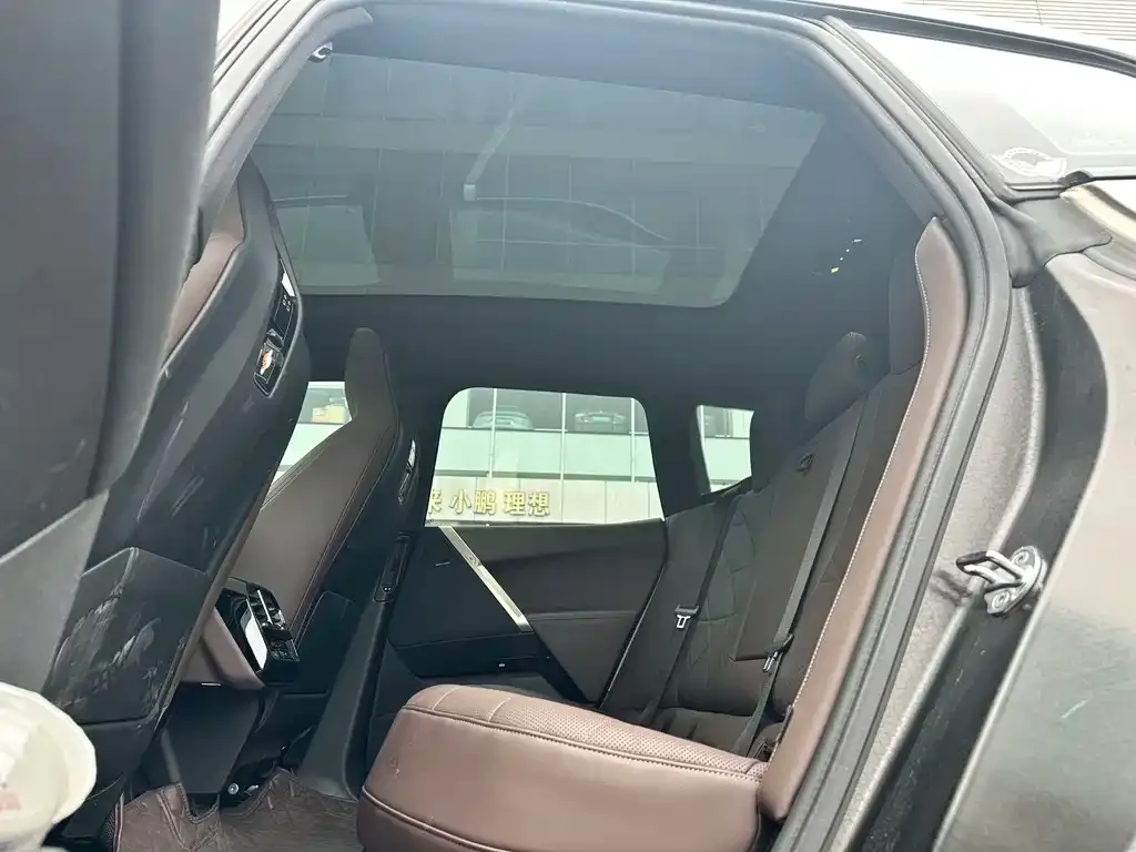 BMW iX 2023 из CN, фото 2