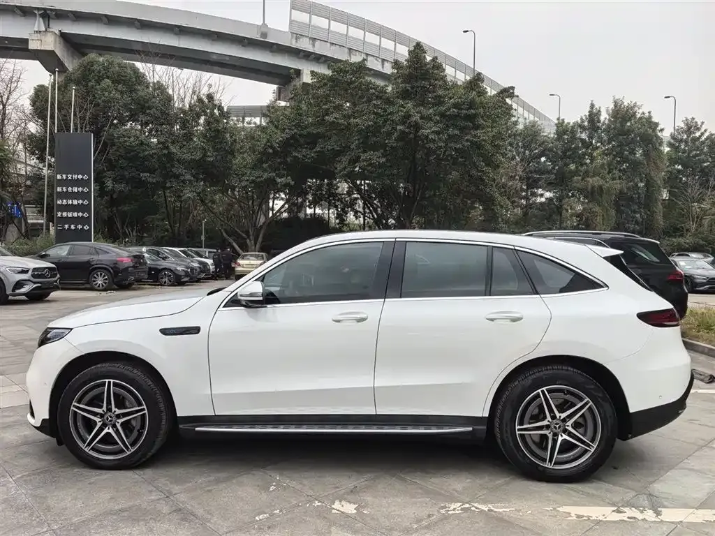 Mercedes-Benz EQC 2021 из CN, фото 9