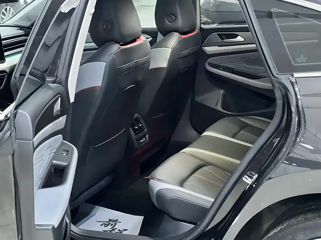 Volkswagen Lamando 2022 из CN, фото 4