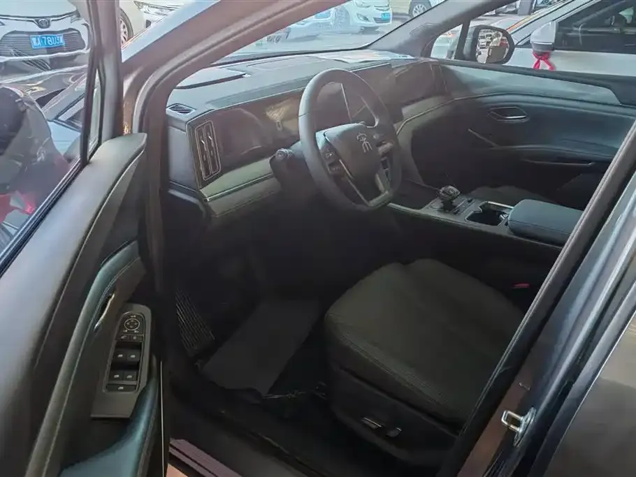BYD L DM-i 2025 из CN, фото 5