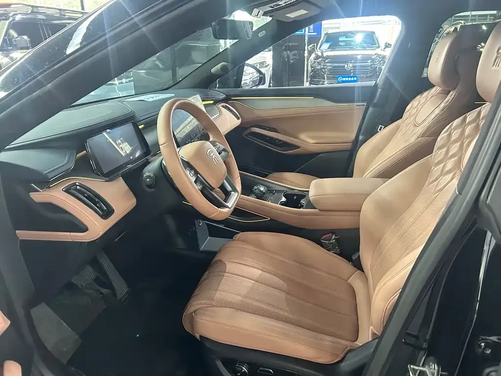 BYD L EV 2025 из CN, фото 5