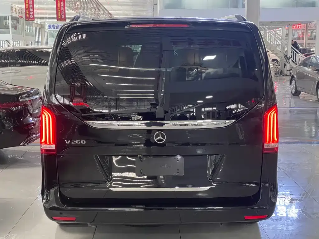 Mercedes-Benz V-Class 2021 из CN, фото 7