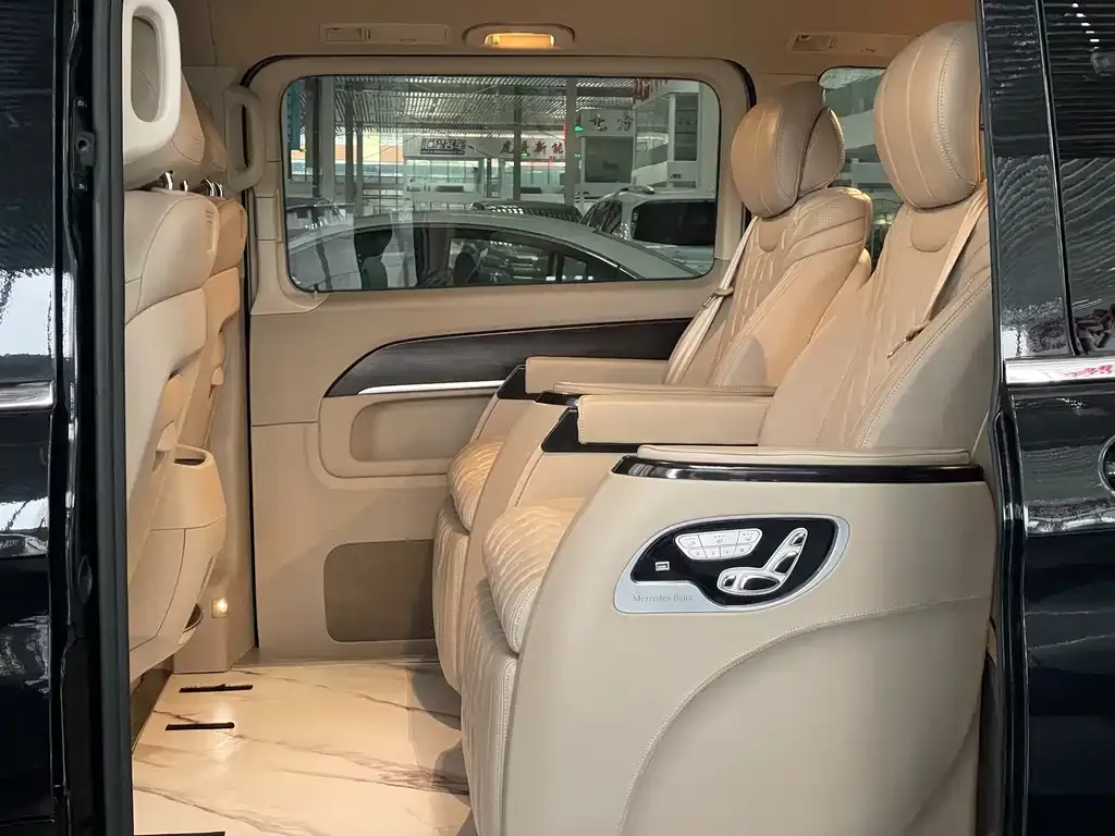 Mercedes-Benz V-Class 2021 из CN, фото 3