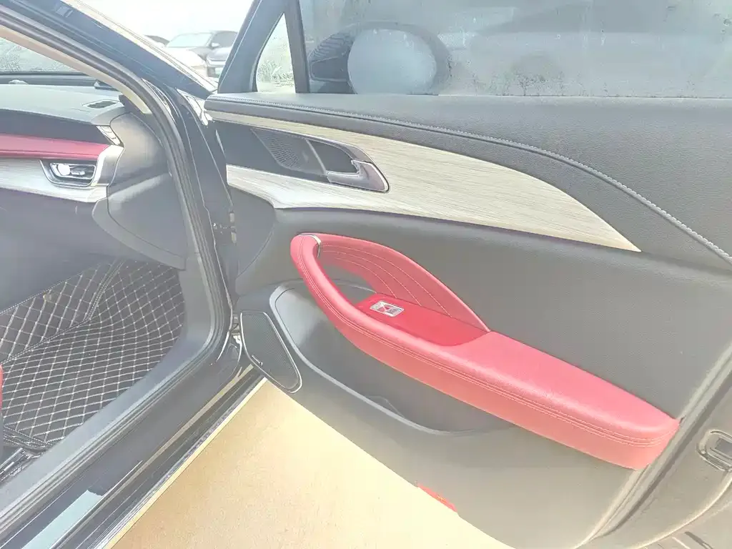 Hongqi H5 2025 из CN, фото 4