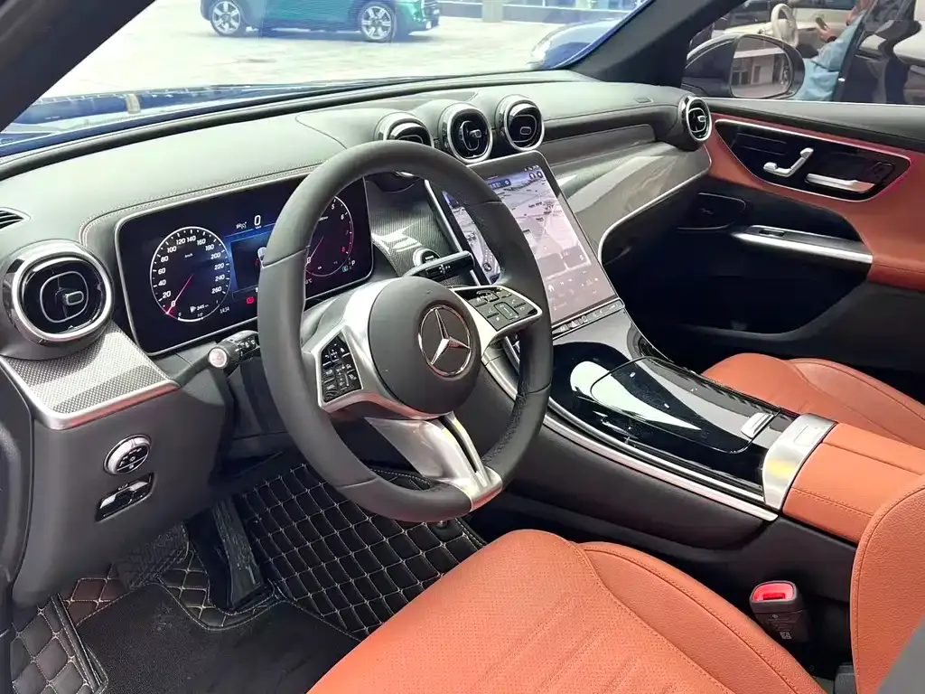 Mercedes-Benz GLC 2023 из CN, фото 2