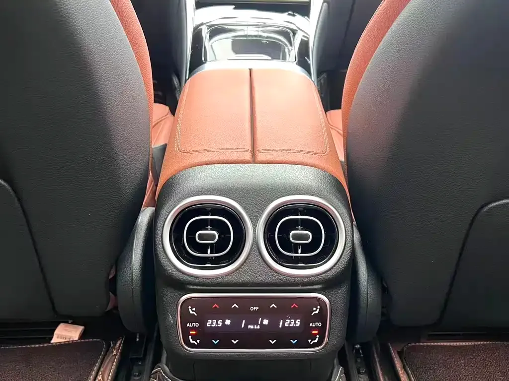 Mercedes-Benz GLC 2023 из CN, фото 7