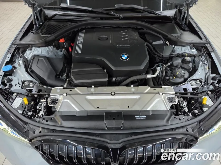 BMW 3-Series 2023 из KR, фото 9