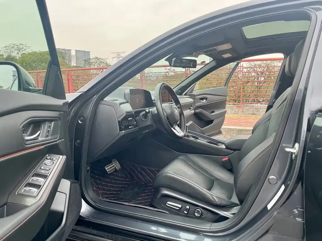 Honda Accord 2023 из CN, фото 2