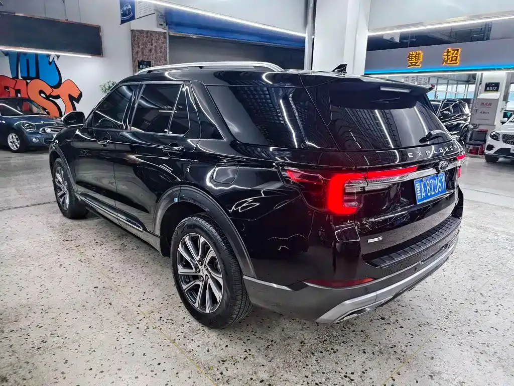 Ford Explorer 2024 из CN, фото 6