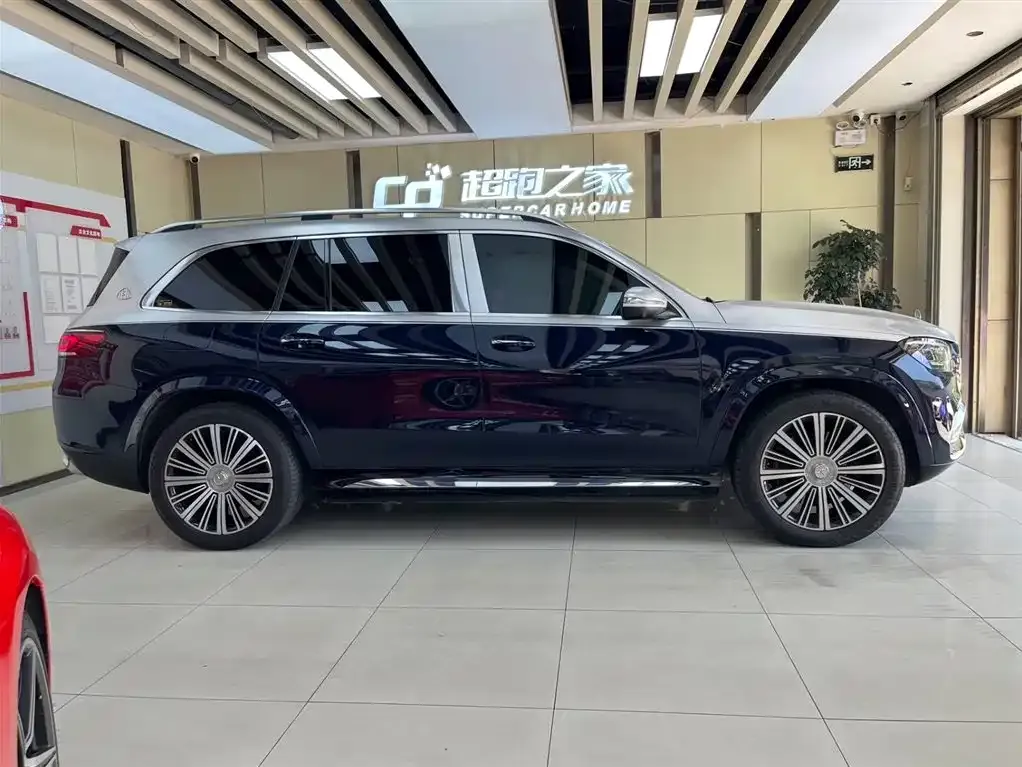 Mercedes-Benz GLS — фото 6