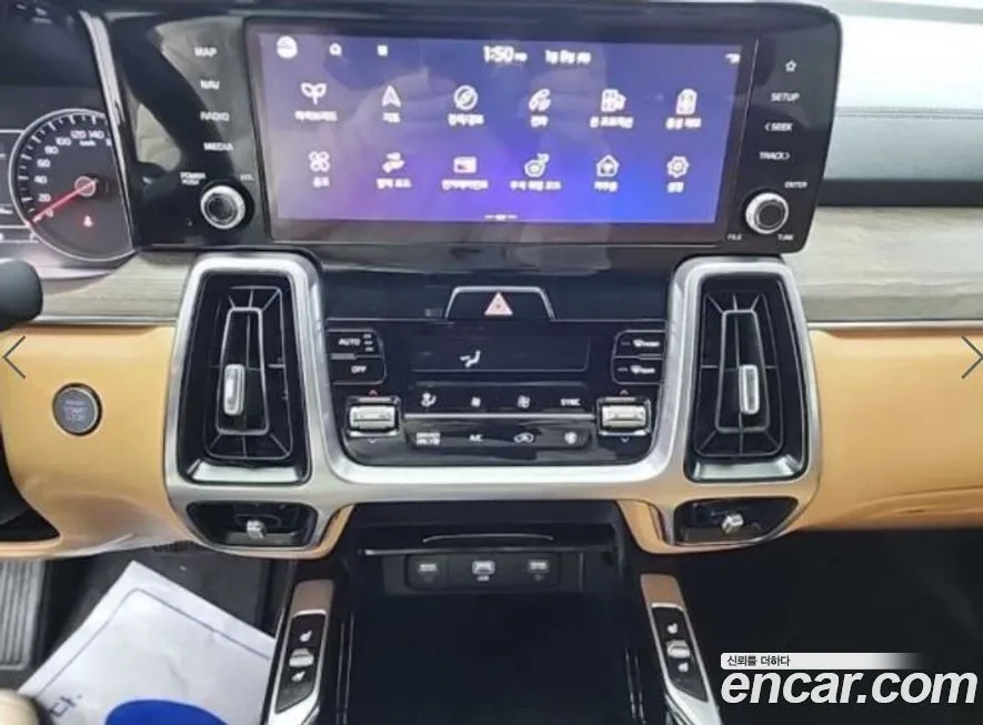 Kia Sorento — фото 9