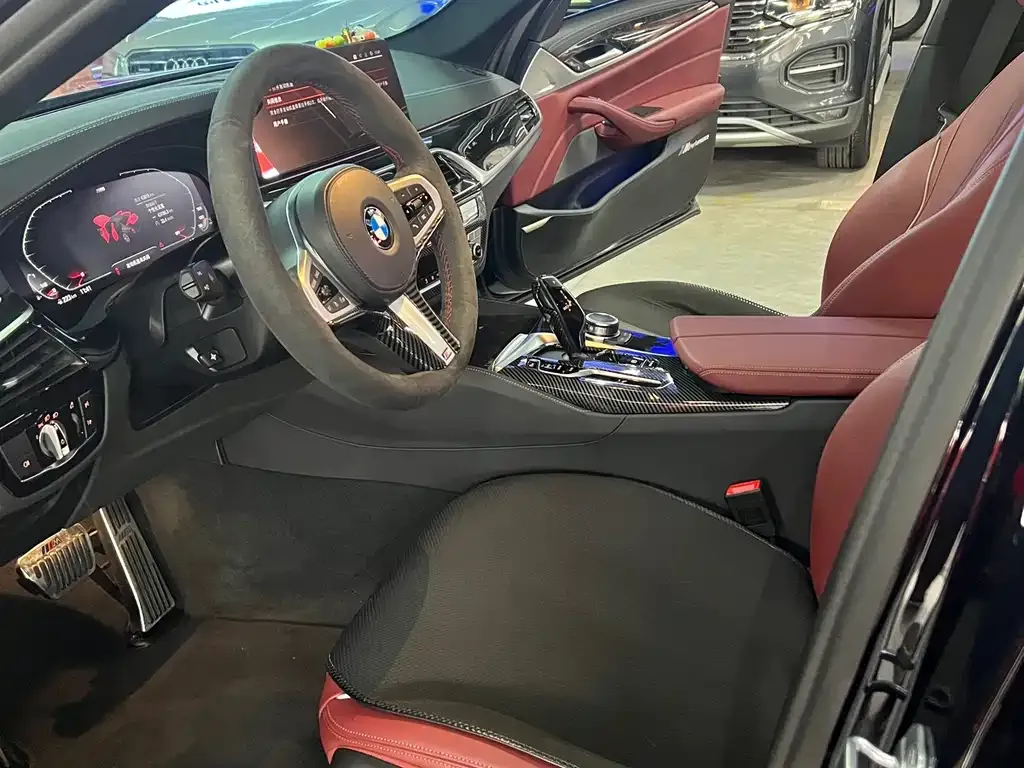 BMW 5 Series 2022 из CN, фото 8