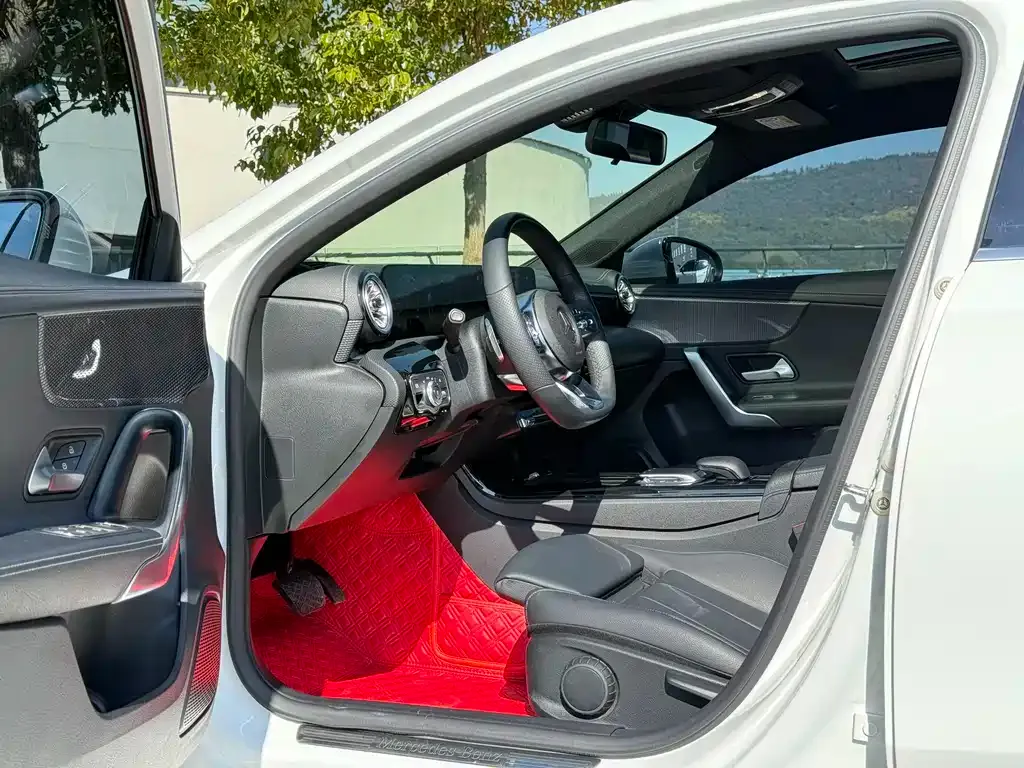 Mercedes-Benz A-Class 2022 из CN, фото 3