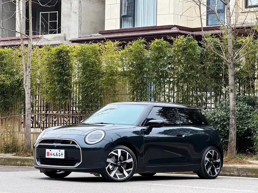MINI Cooper EV 2024 из CN, фото 1
