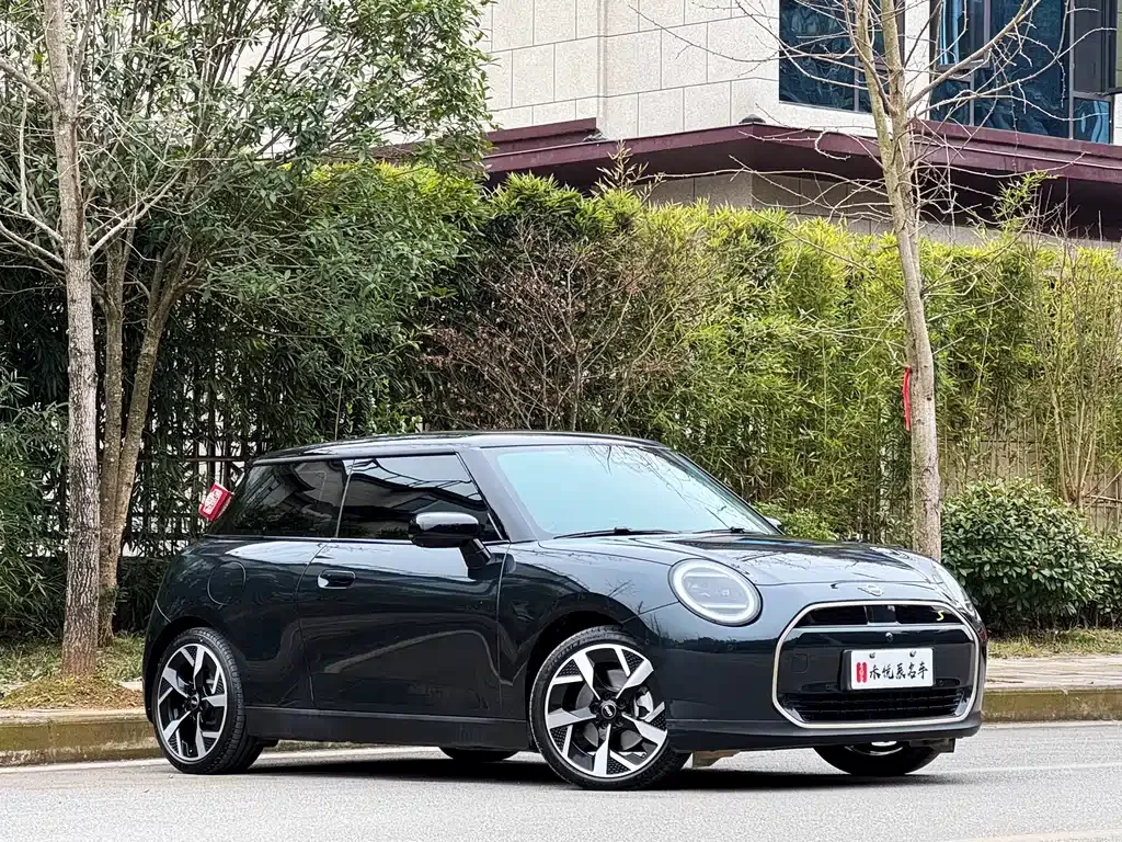 MINI Cooper EV 2024 из CN, фото 10