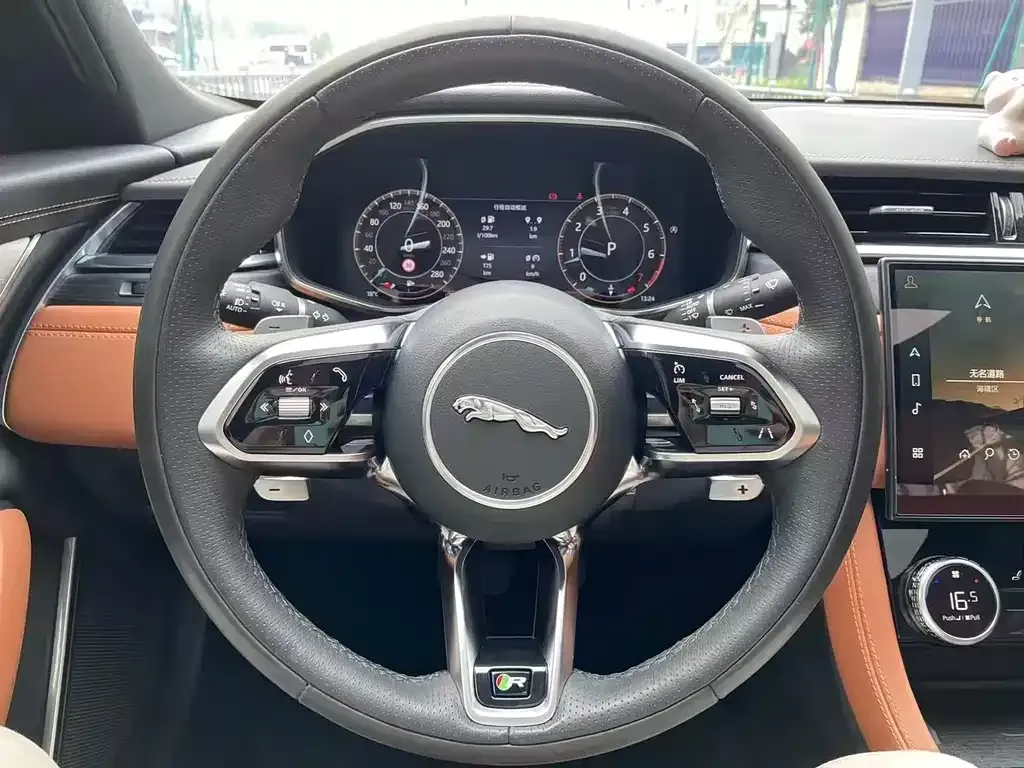 Jaguar XFL 2023 из CN, фото 4
