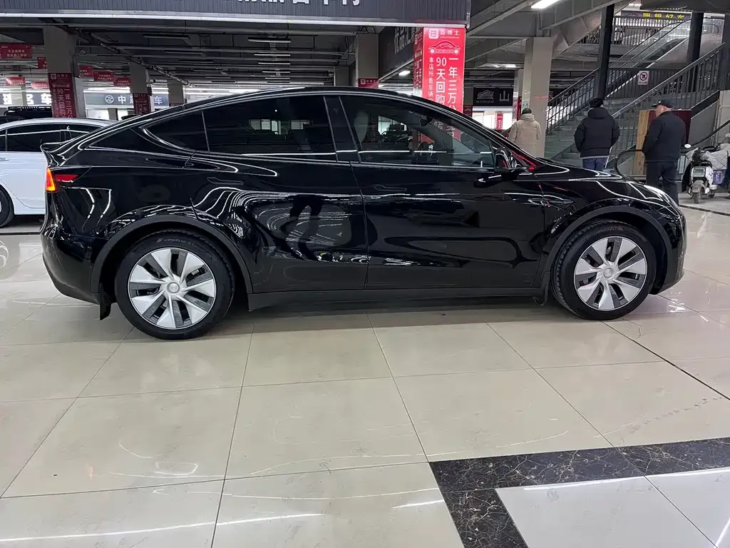 Tesla Model Y 2022 из CN, фото 5