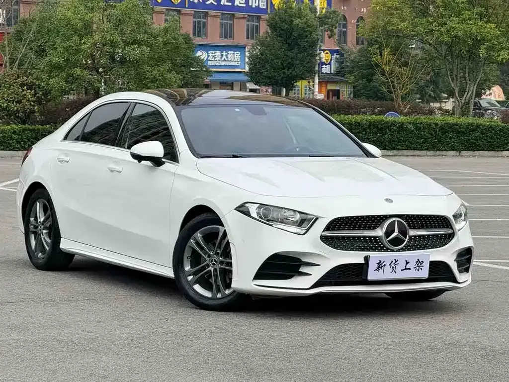 Mercedes-Benz A-Class — фото 6