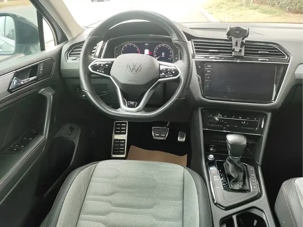 Volkswagen Tiguan X 2021 из CN, фото 8