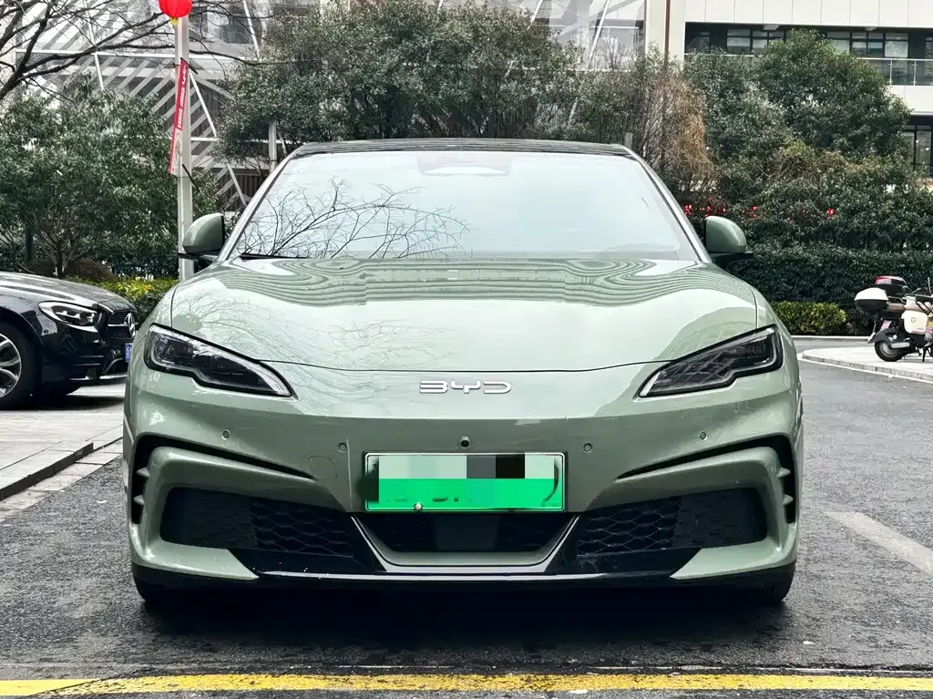 BYD Seal 06GT — фото 9