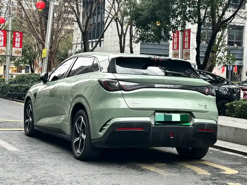 BYD Seal 06GT — фото 10