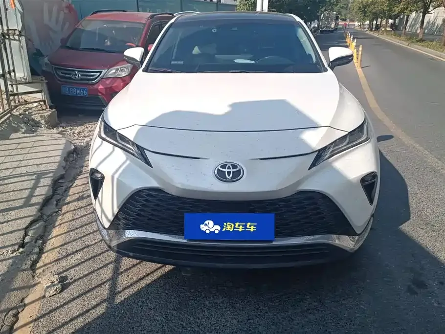 Toyota Venza 2023 из CN, фото 7