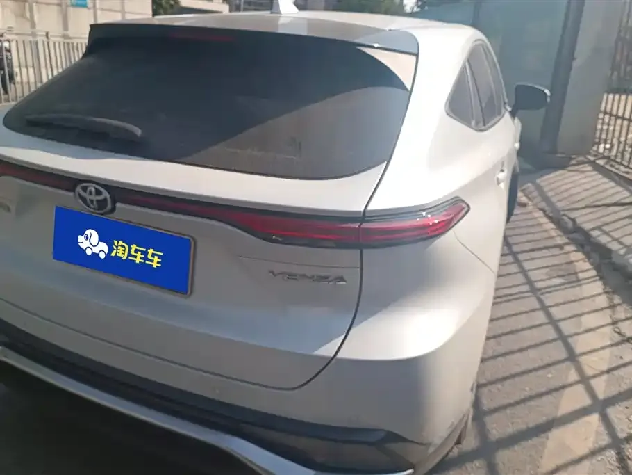 Toyota Venza 2023 из CN, фото 9