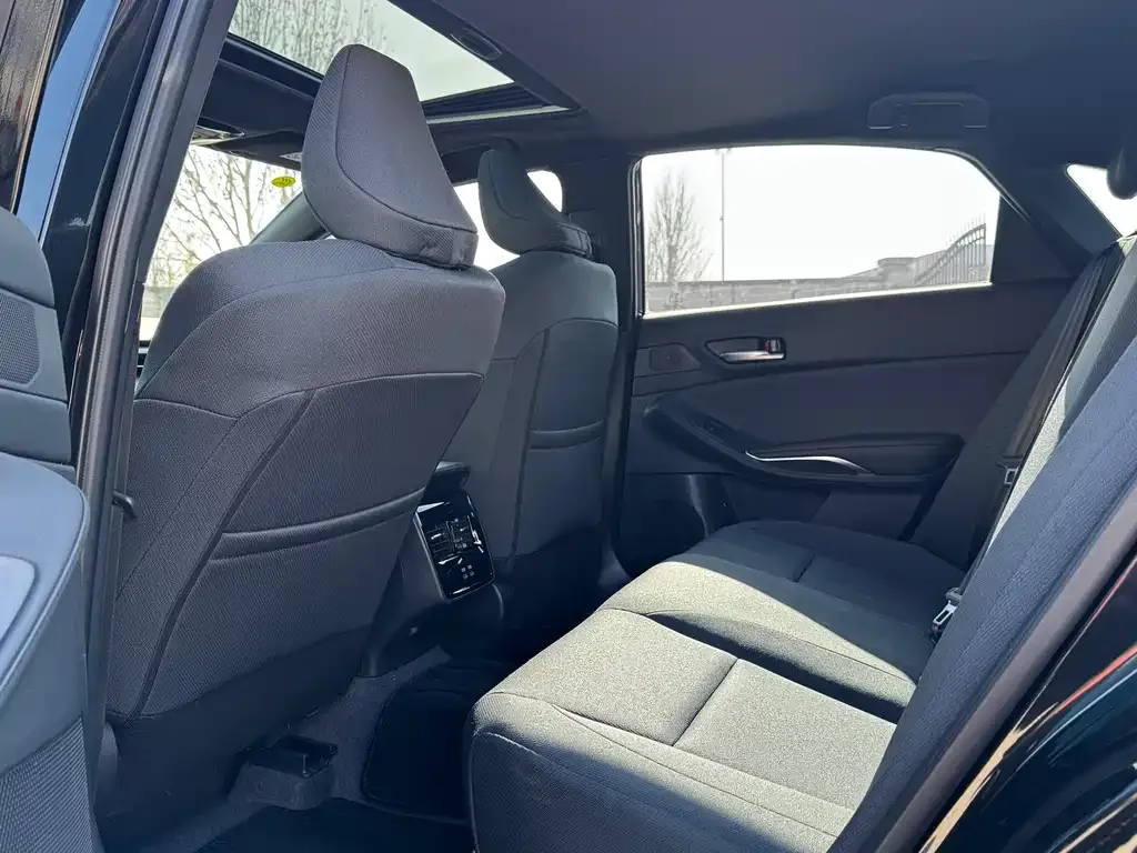 Toyota Avalon 2024 из CN, фото 2