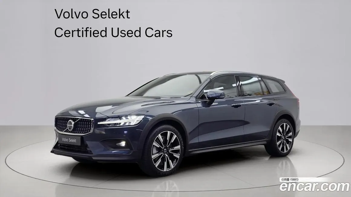Volvo V60 — фото 1