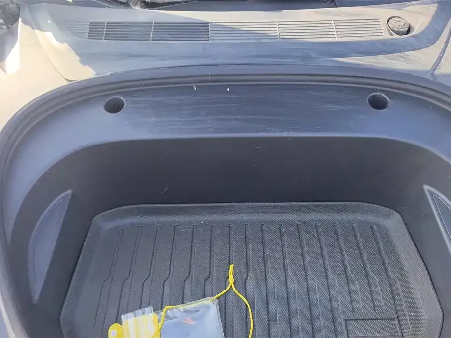 Tesla Model 3 2023 из CN, фото 2