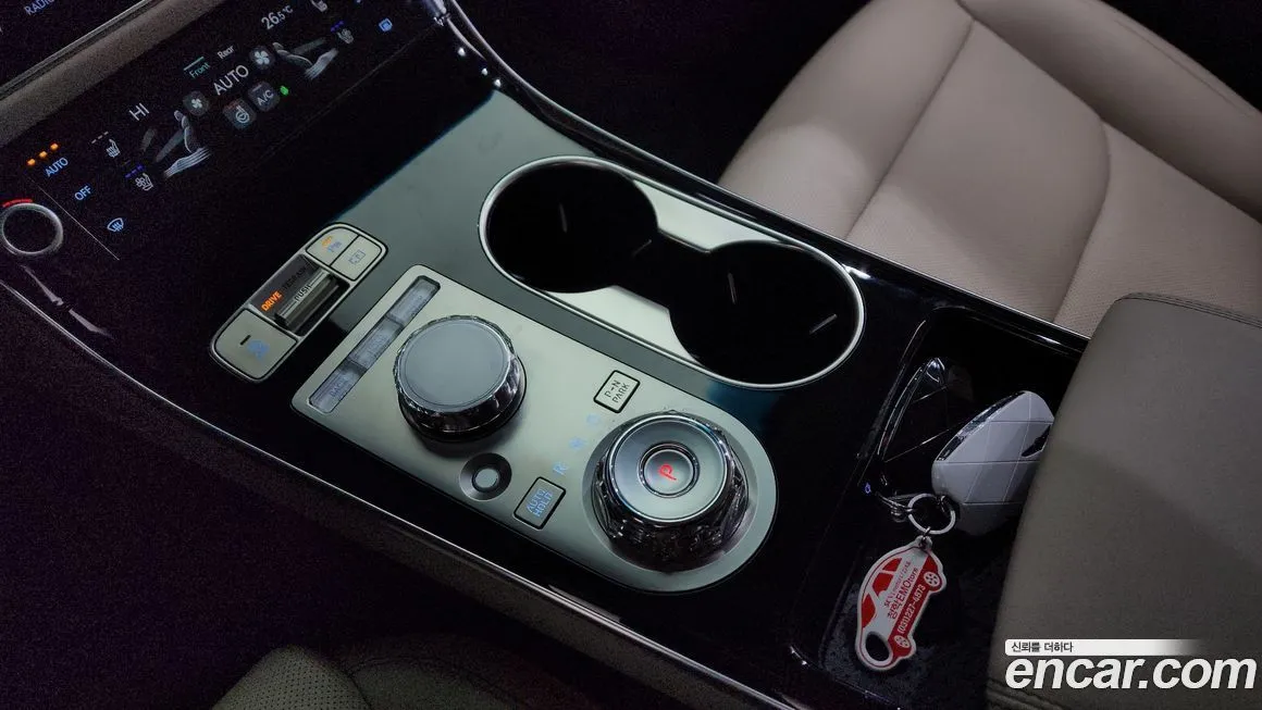 Genesis GV70 — фото 10
