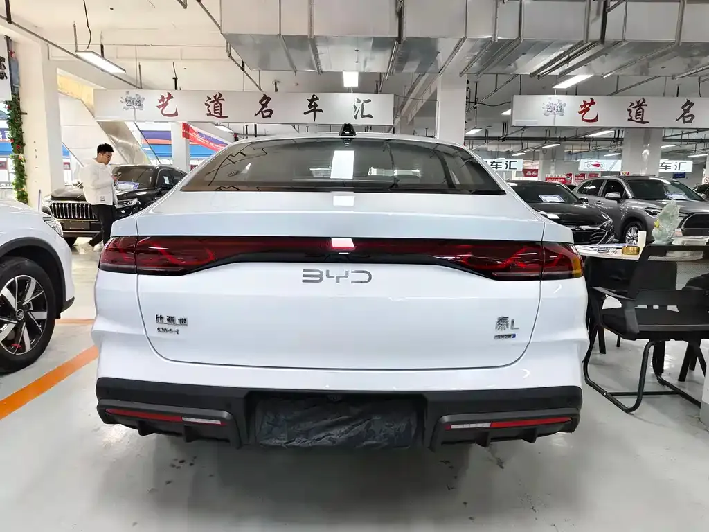 BYD Qin L 2025 из CN, фото 3