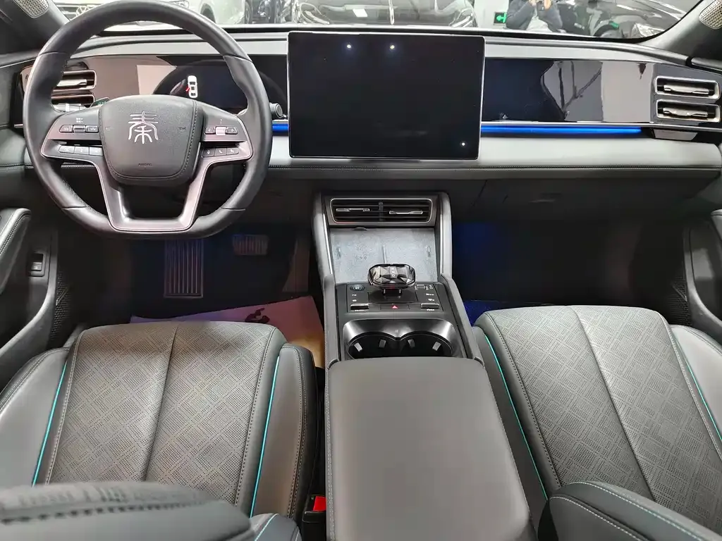 BYD Qin L 2025 из CN, фото 5