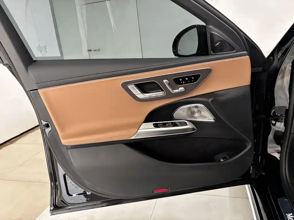 Mercedes-Benz E-Class 2025 из CN, фото 3
