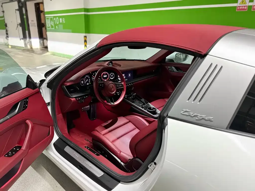 Porsche 911 2023 из CN, фото 8