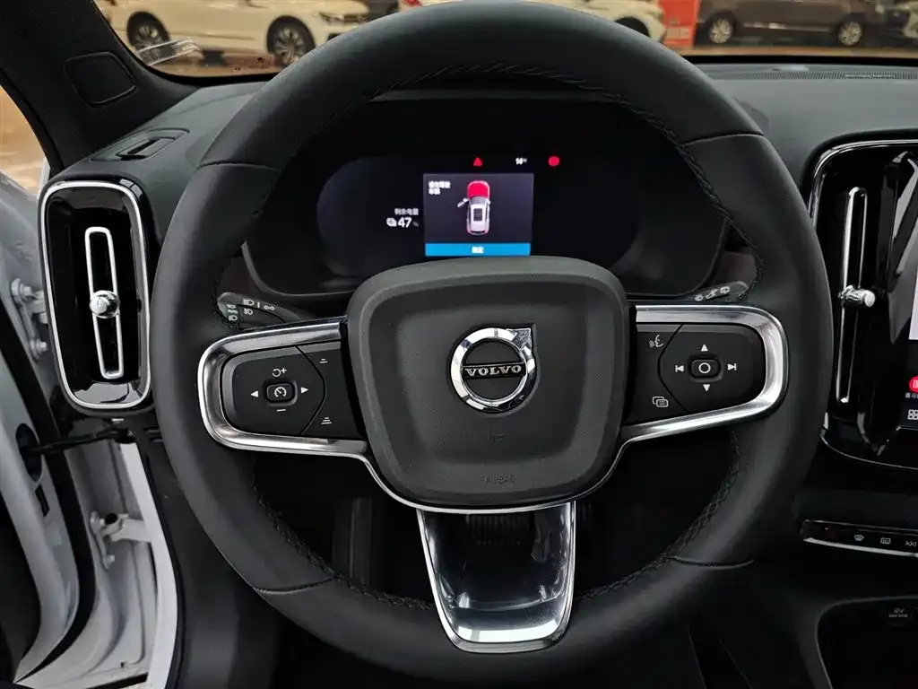 Volvo XC40 NEV 2023 из CN, фото 4
