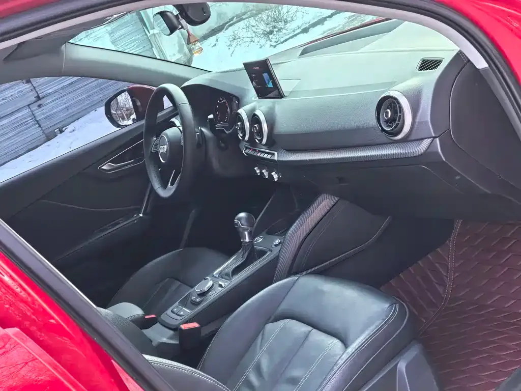 Audi Q2L 2022 из CN, фото 5
