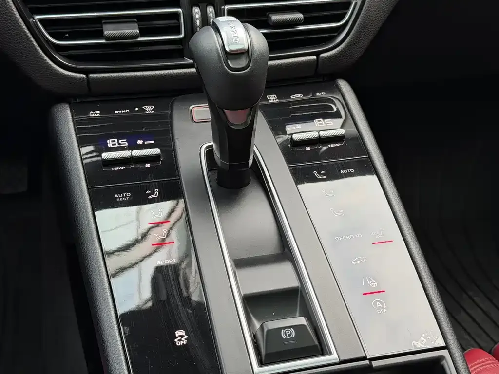 Porsche Macan 2023 из CN, фото 7