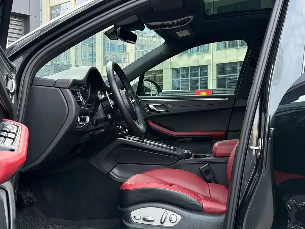 Porsche Macan 2023 из CN, фото 5