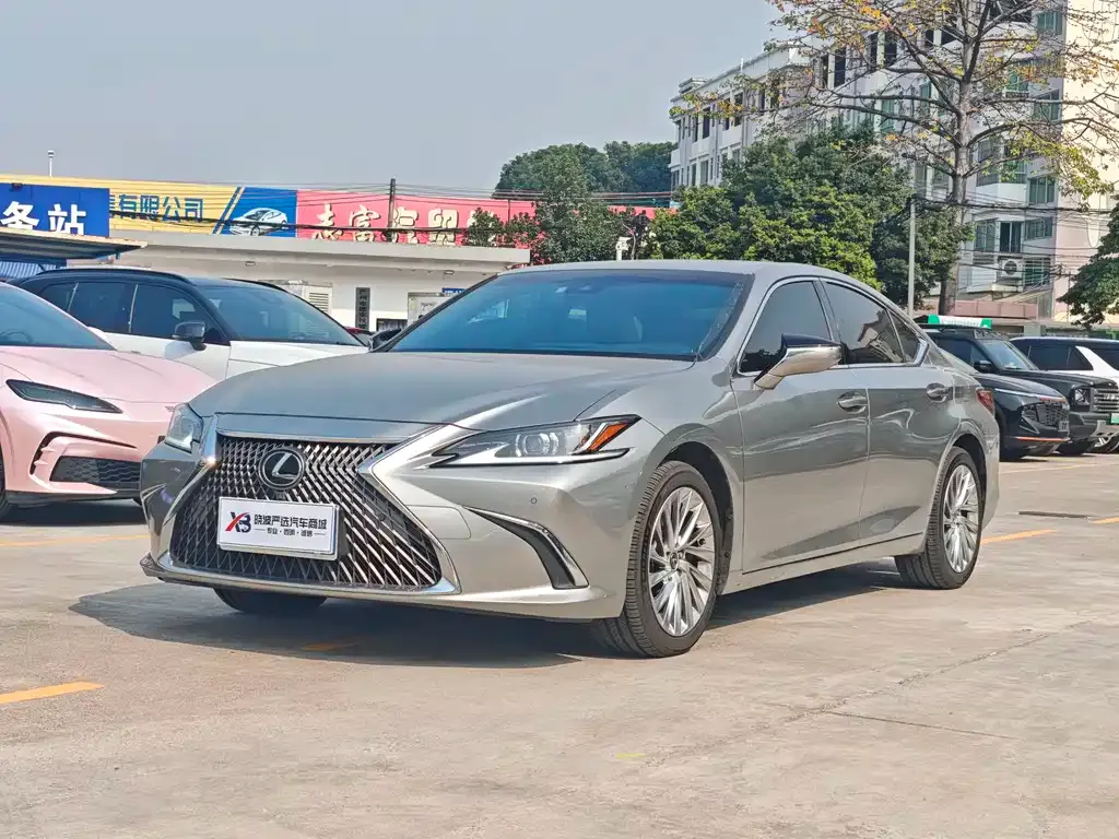 Lexus ES 2022 из CN, фото 1