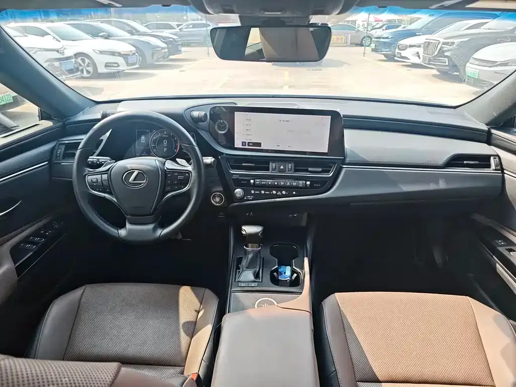 Lexus ES 2022 из CN, фото 6