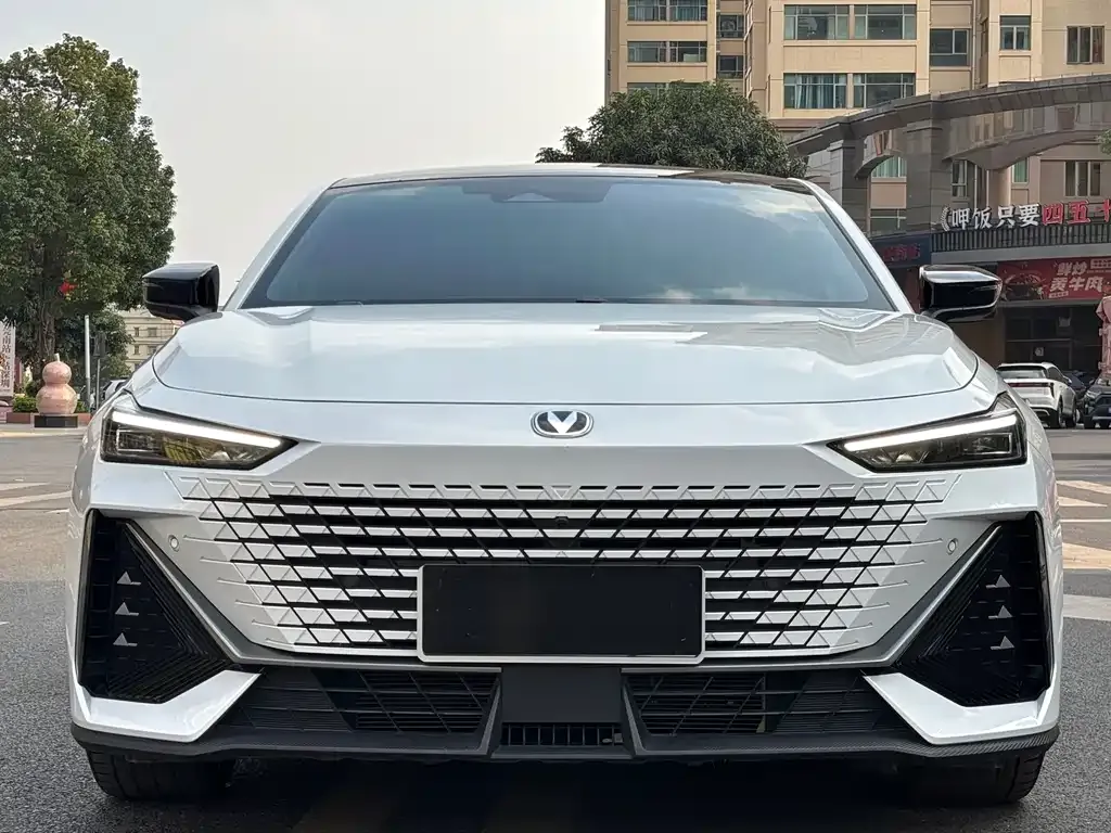 Changan UNI-V 2023 из CN, фото 9