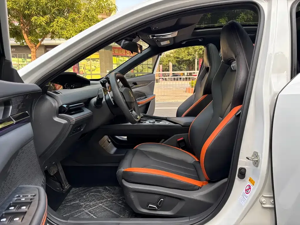 Changan UNI-V 2023 из CN, фото 8