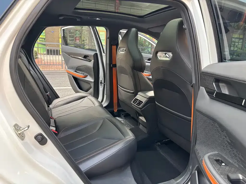 Changan UNI-V 2023 из CN, фото 2