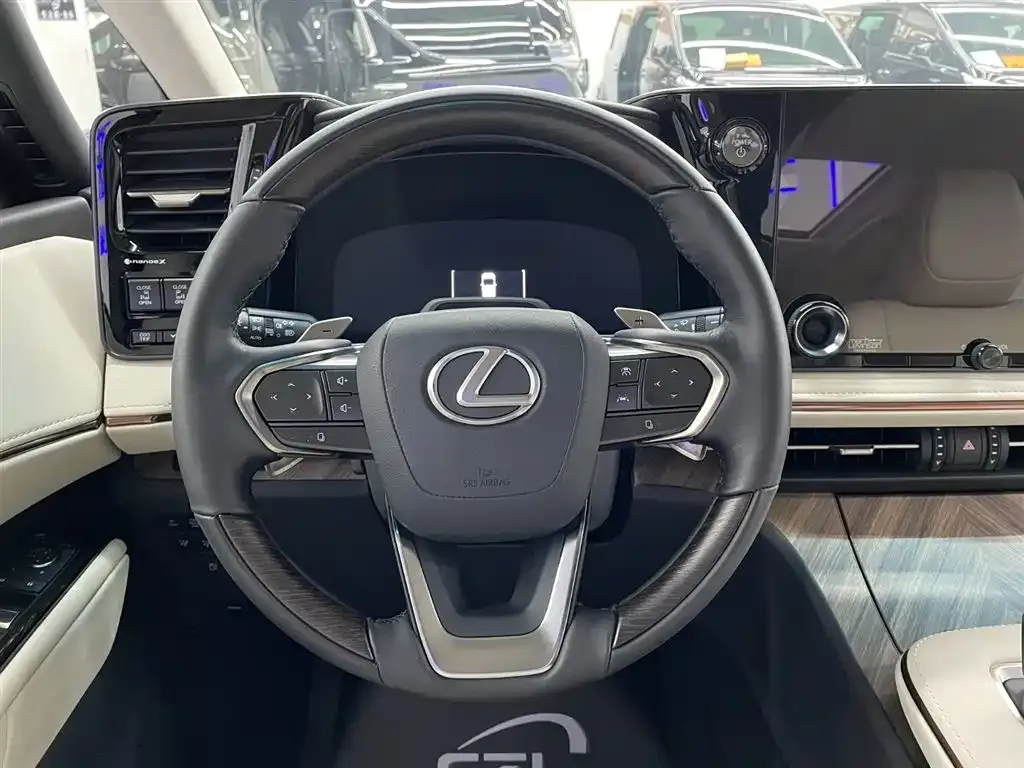 Lexus LM 2025 из CN, фото 4