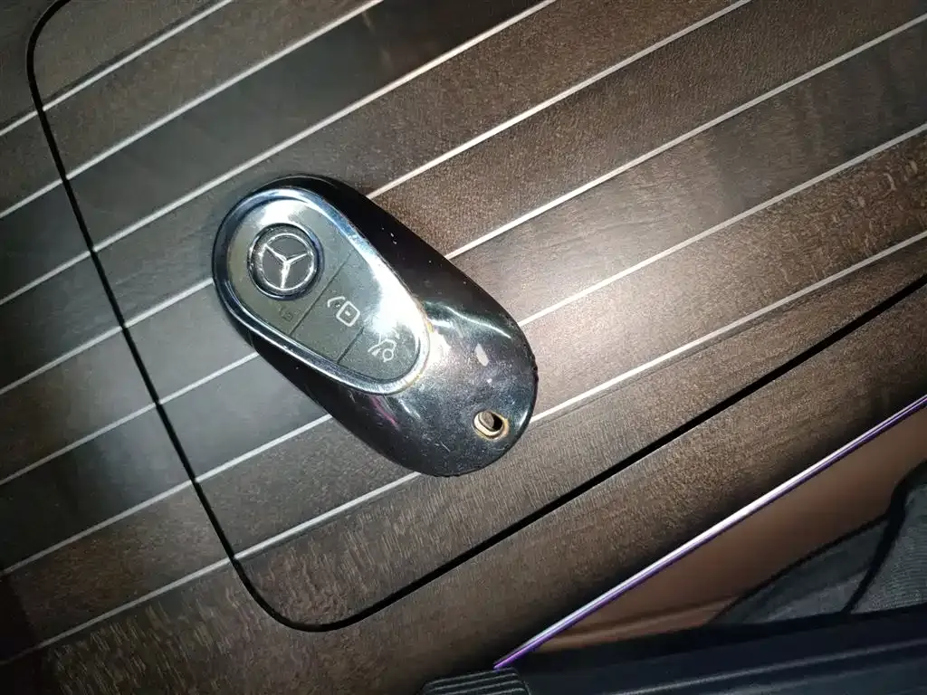 Mercedes-Benz E-Class 2024 из CN, фото 9
