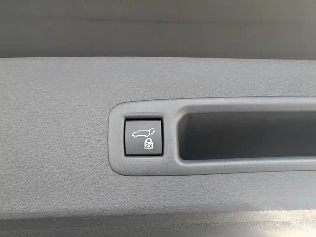Toyota Granvia 2025 из CN, фото 3