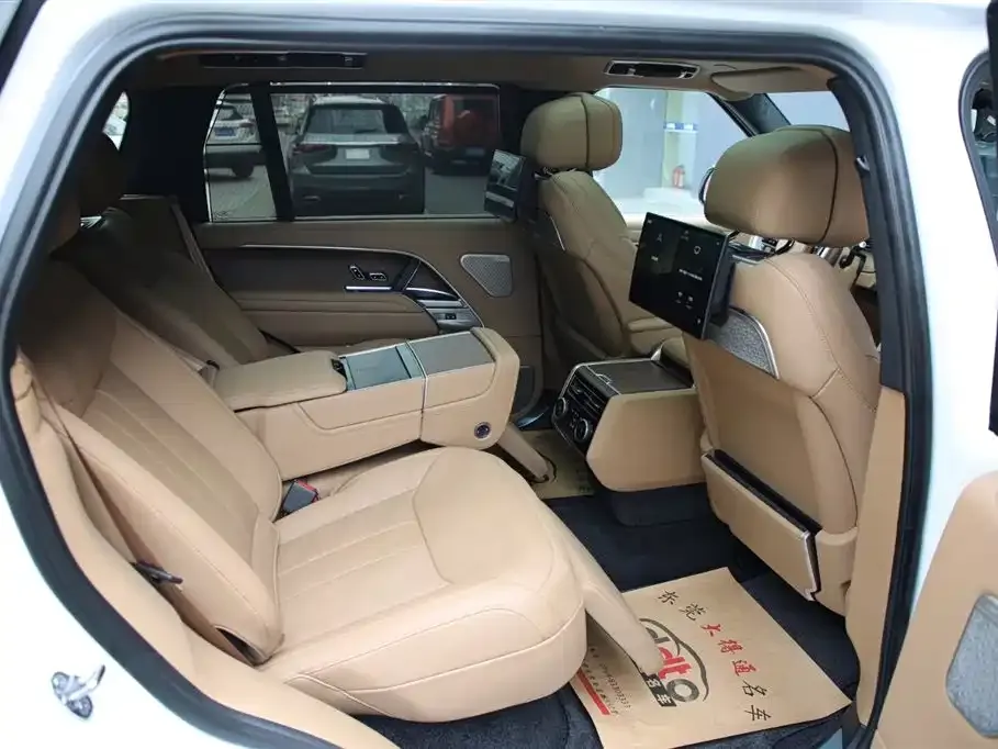 Land Rover Range Rover 2024 из CN, фото 3